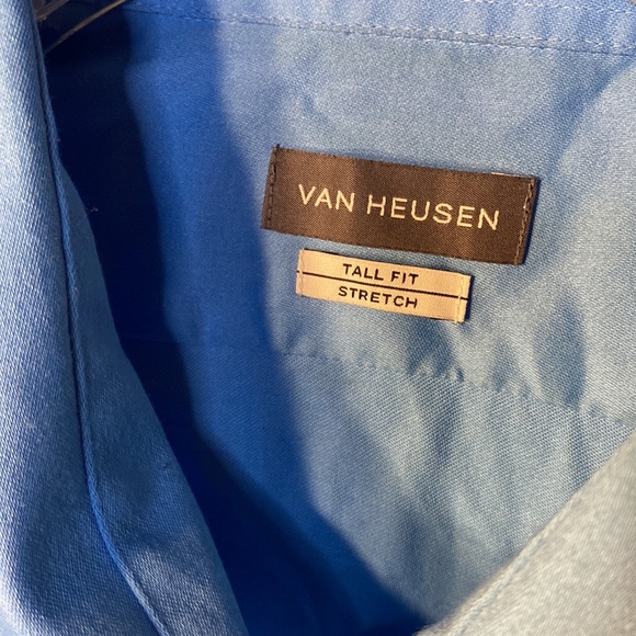 Van Heusen Baby blue/sky blue light blue 18 1/2 37/38 button down long sleeve - Picture 2 of 5